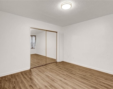 1004 Sandy Lane Drive - Photo Thumbnail 12