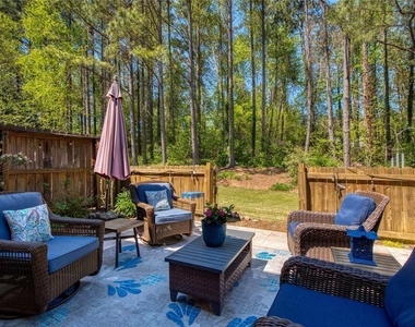 1404 Lexington Dr - Photo Thumbnail 25