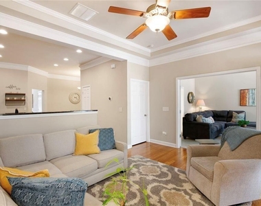 1404 Lexington Dr - Photo Thumbnail 7