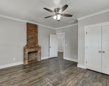 4615 S Lee Street - Photo Thumbnail 22