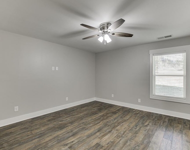 4615 S Lee Street - Photo Thumbnail 30