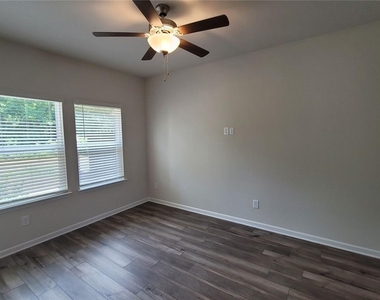 1504 Purple Coneflower Avenue Se - Photo Thumbnail 8