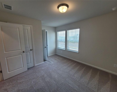 1504 Purple Coneflower Avenue Se - Photo Thumbnail 30