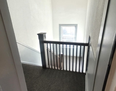 1107 N Avers Avenue - Photo Thumbnail 12