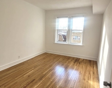 1107 N Avers Avenue - Photo Thumbnail 8