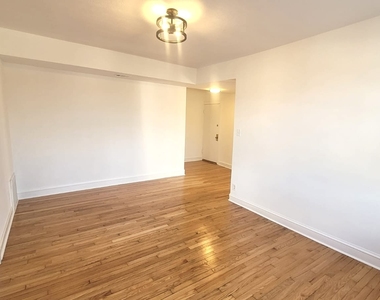 1107 N Avers Avenue - Photo Thumbnail 2