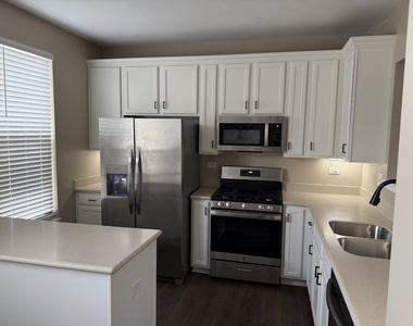 3401 Kentshire Circle - Photo Thumbnail 3