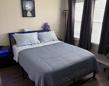 3401 Kentshire Circle - Photo Thumbnail 13
