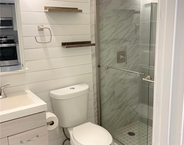 917 Dunbar Drive - Photo Thumbnail 4