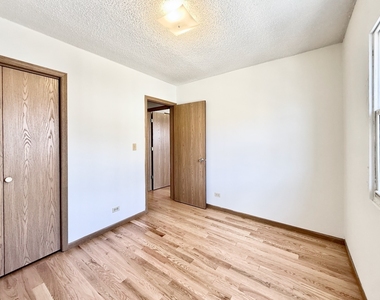 222 W 26th Street - Photo Thumbnail 16