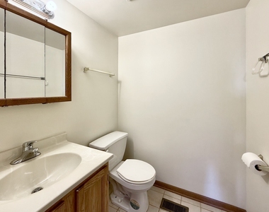 222 W 26th Street - Photo Thumbnail 11
