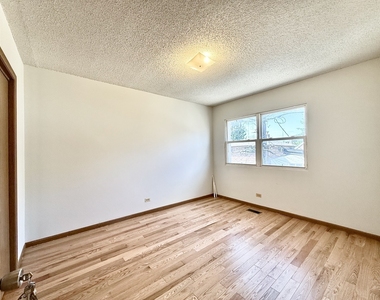 222 W 26th Street - Photo Thumbnail 12