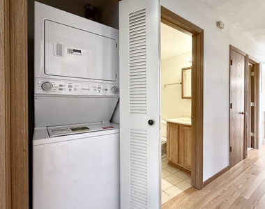222 W 26th Street - Photo Thumbnail 17