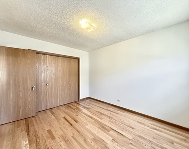 222 W 26th Street - Photo Thumbnail 13