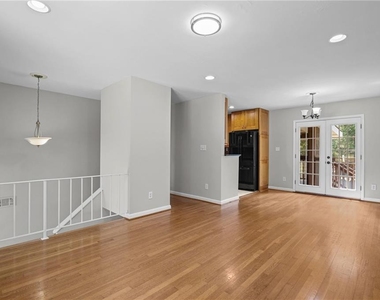 1342 Atterberry Place - Photo Thumbnail 7