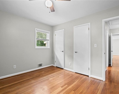 1342 Atterberry Place - Photo Thumbnail 21