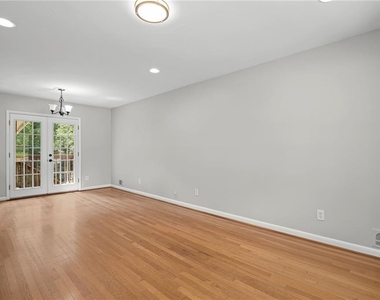 1342 Atterberry Place - Photo Thumbnail 8