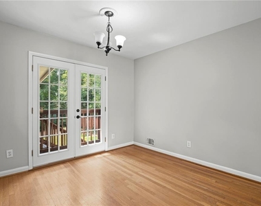 1342 Atterberry Place - Photo Thumbnail 9