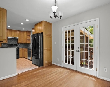 1342 Atterberry Place - Photo Thumbnail 11