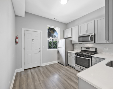 6522 S Ellis Avenue - Photo Thumbnail 13