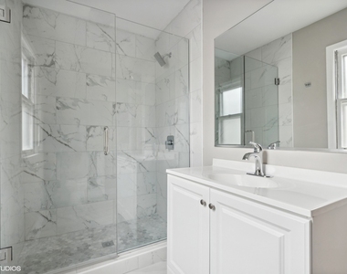 2490 Green Bay Road - Photo Thumbnail 7