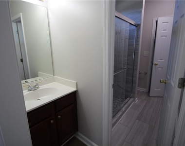 258 Brookcliff Drive - Photo Thumbnail 15