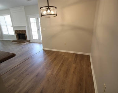 258 Brookcliff Drive - Photo Thumbnail 10
