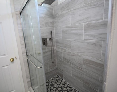 258 Brookcliff Drive - Photo Thumbnail 16