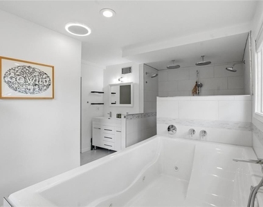 1720 Mary Lou Lane Se - Photo Thumbnail 26
