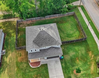 2054 Maplewood Way - Photo Thumbnail 34