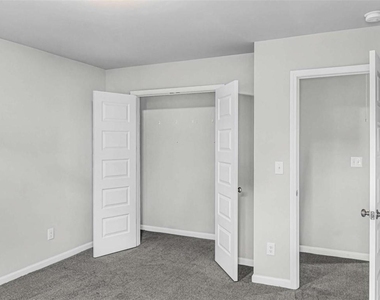 2054 Maplewood Way - Photo Thumbnail 19
