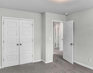 2054 Maplewood Way - Photo Thumbnail 18