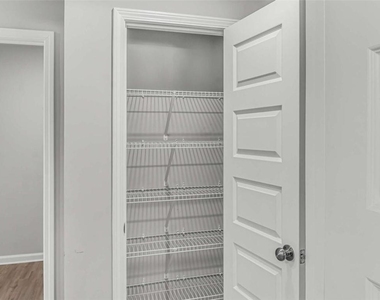 2054 Maplewood Way - Photo Thumbnail 30