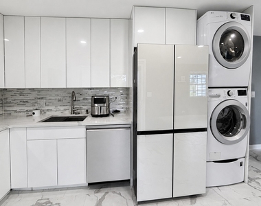 116 Gant Circle - Photo Thumbnail 10