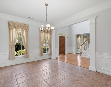 7810 Brookwood Way - Photo Thumbnail 10