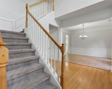 7810 Brookwood Way - Photo Thumbnail 5