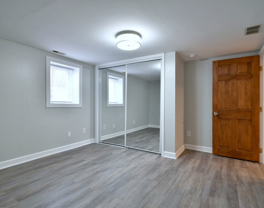 1530 Clinton Place - Photo Thumbnail 17