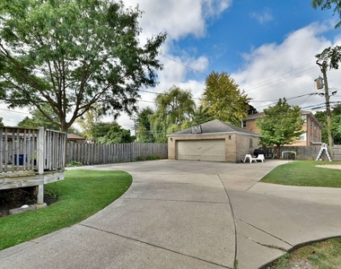 1530 Clinton Place - Photo Thumbnail 25