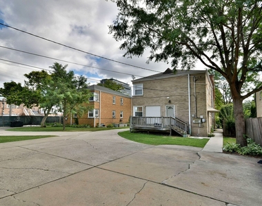 1530 Clinton Place - Photo Thumbnail 27