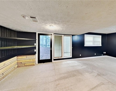 4579 N Woodlake Lane Se - Photo Thumbnail 14