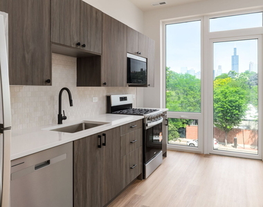224 S Ashland Avenue - Photo Thumbnail 5