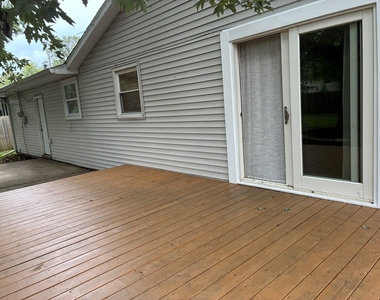 1810 Rebecca Drive - Photo Thumbnail 5