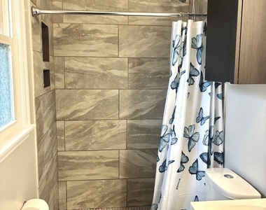 1810 Rebecca Drive - Photo Thumbnail 8
