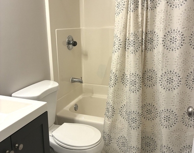 1810 Rebecca Drive - Photo Thumbnail 6