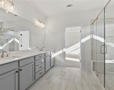 490 Jackson Street - Photo Thumbnail 14
