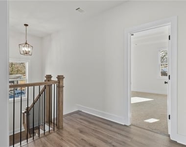 490 Jackson Street - Photo Thumbnail 15