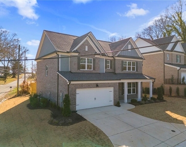490 Jackson Street - Photo Thumbnail 4