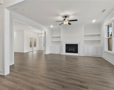 490 Jackson Street - Photo Thumbnail 5