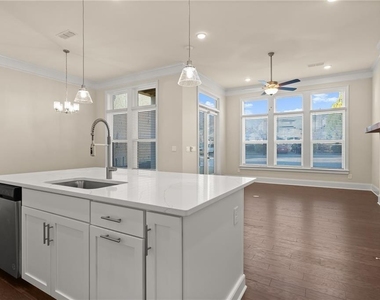 136 Village Green Avenue - Photo Thumbnail 7