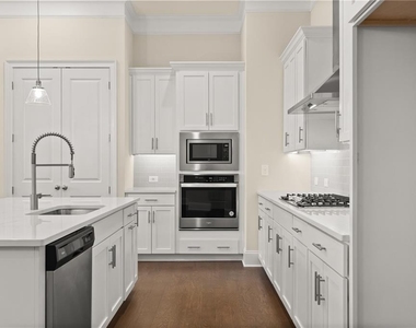 136 Village Green Avenue - Photo Thumbnail 2